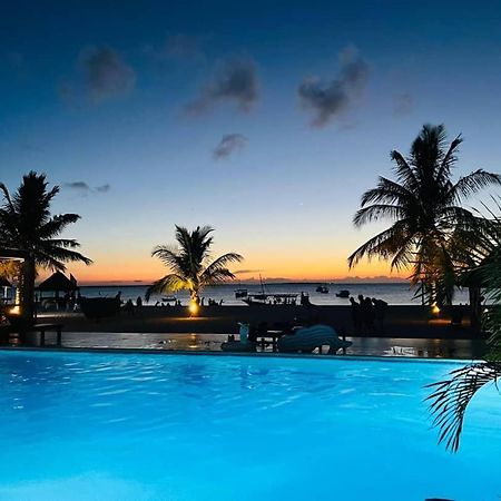 Sunset Kendwa Beach Hotel Exterior photo