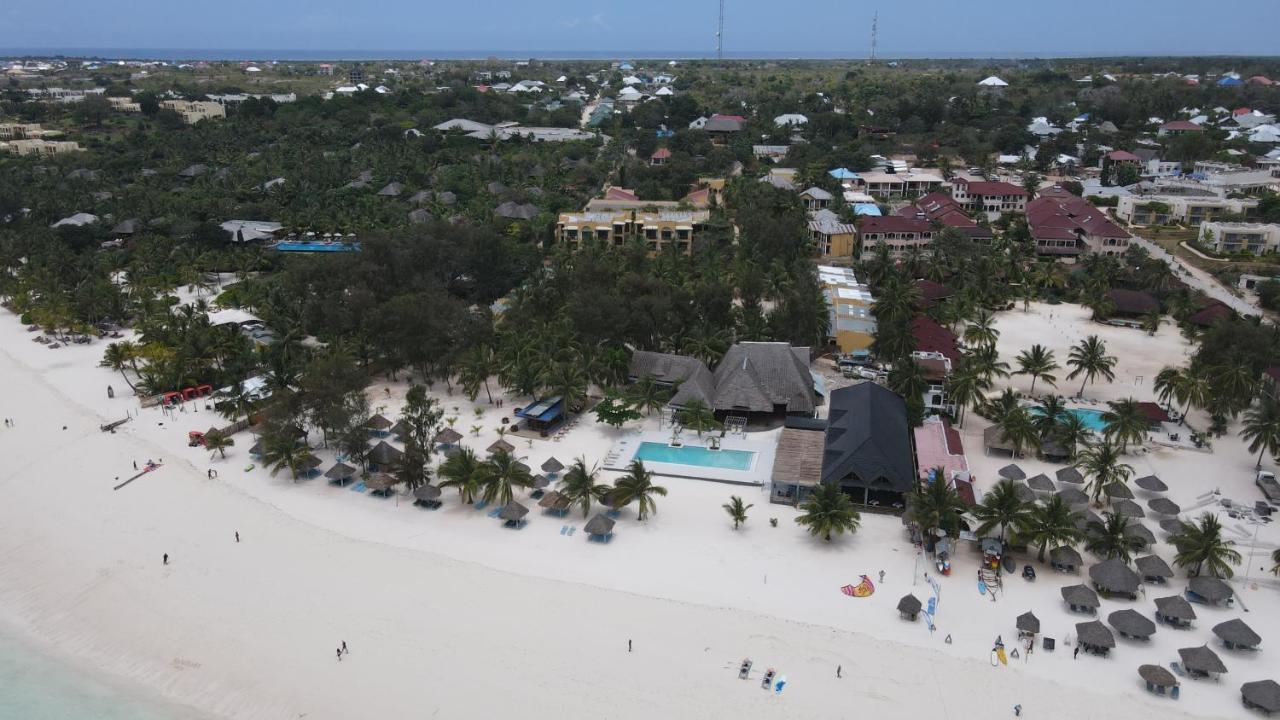Sunset Kendwa Beach Hotel Exterior photo