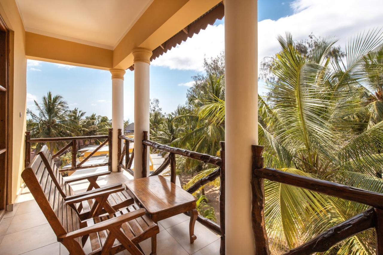 Sunset Kendwa Beach Hotel Exterior photo