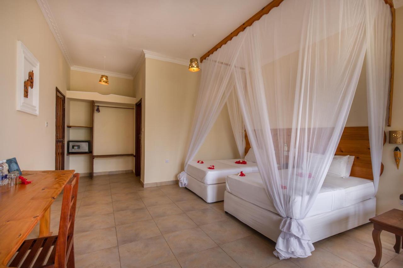 Sunset Kendwa Beach Hotel Exterior photo