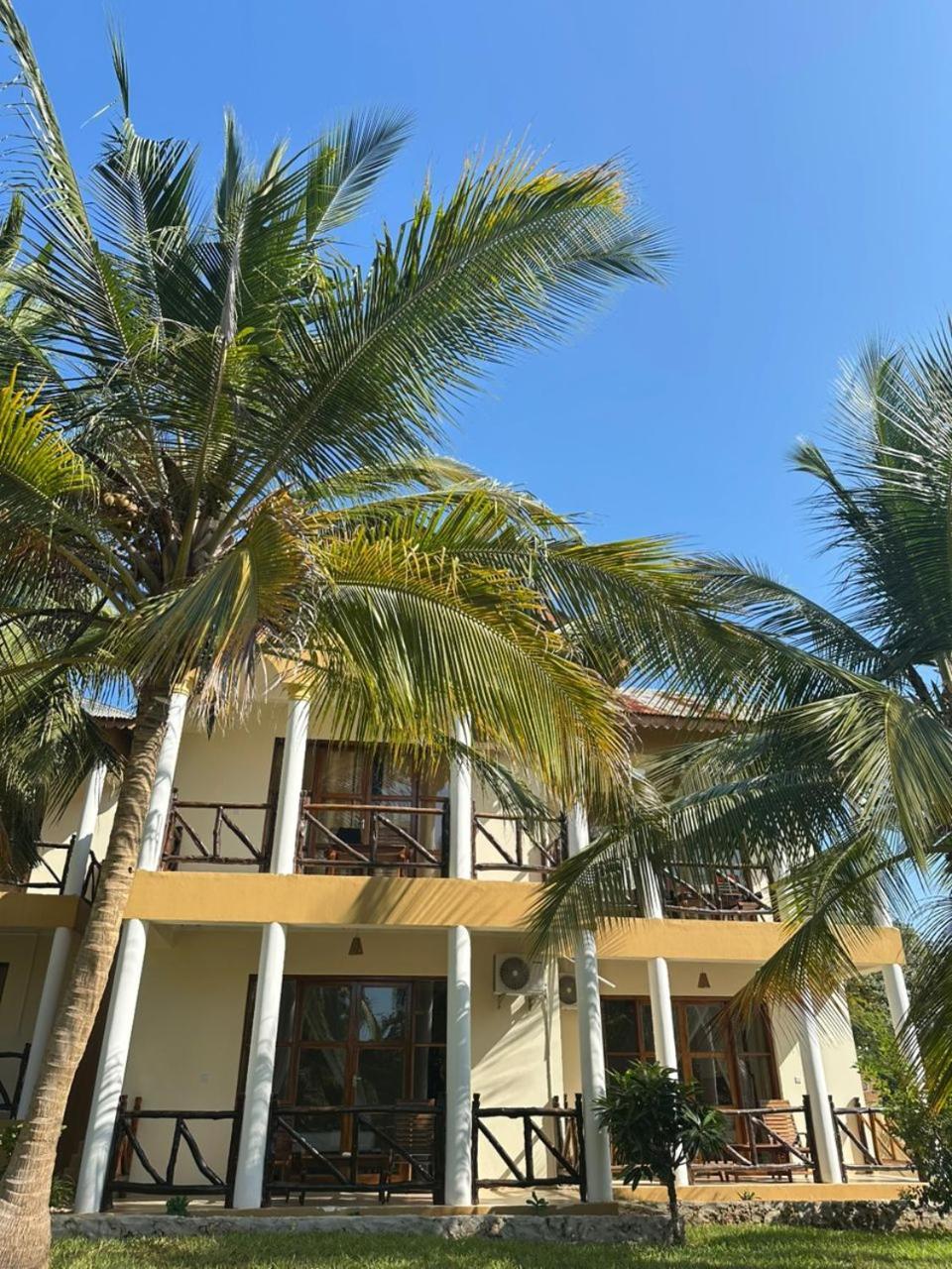 Sunset Kendwa Beach Hotel Exterior photo