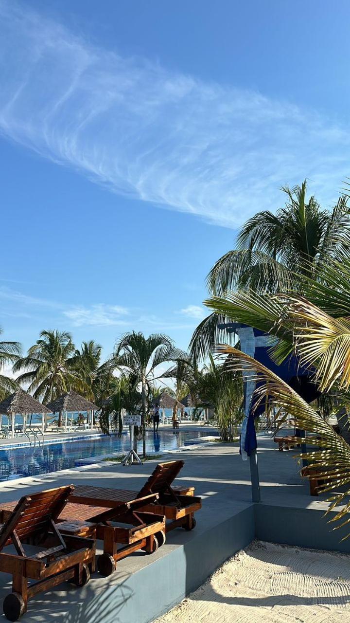 Sunset Kendwa Beach Hotel Exterior photo