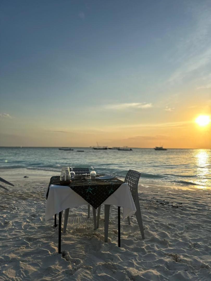 Sunset Kendwa Beach Hotel Exterior photo
