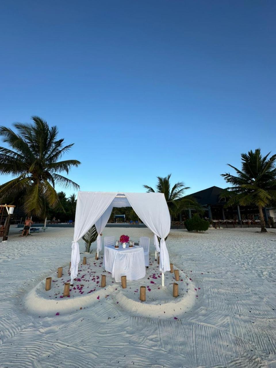 Sunset Kendwa Beach Hotel Exterior photo
